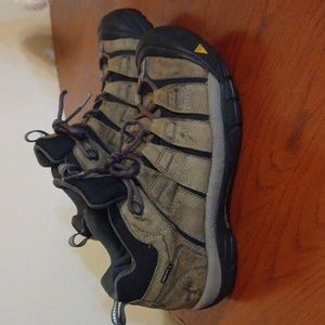 Keen Newport Trail Hiking Boots Size 11